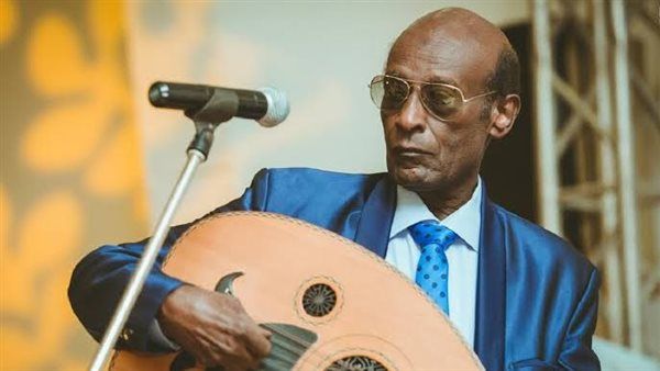 وفاة أيقونة الفن السوداني الموسيقار محمد الأمين بعد صراع مع المرض