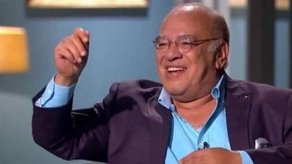 صلاح عبد الله مطالبًا جمهوره بالدعاء له: "العضمة كبرت ماعدتش حمل البرد"