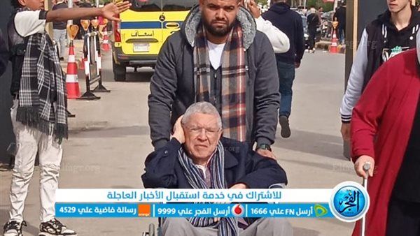 «على كرسي متحرك».. استمرار توافد كبار السن للإدلاء بأصواتهم رغم الصعوبات