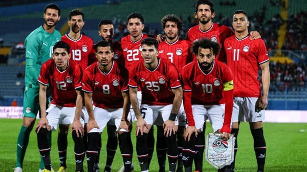 نجم نيجيريا السابق يستبعد مصر والسنغال كمرشحين للفوز بكأس الأمم الأفريقية 2023