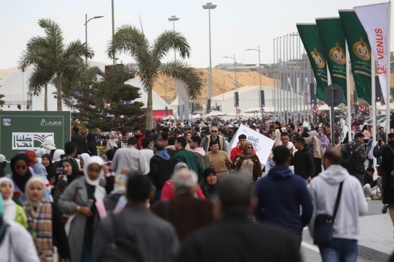 إقبال جماهيري ضخم شهده معرض القاهرة الدُولي للكتاب في نسخته الـ55