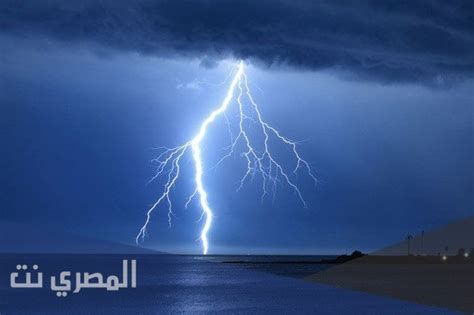 تفسير البرق في الحلم لابن سيرين رؤية برق في المنام