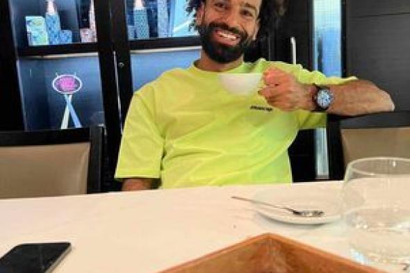 معجب بـ "رضا سليم".. محمد صلاح ينشر صورة جديدة