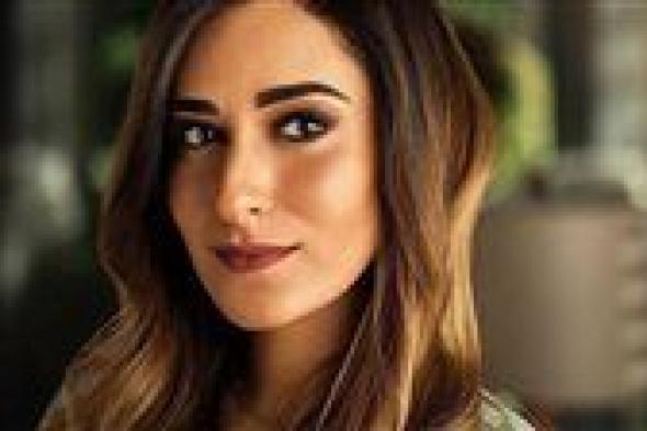 بعد شهر من بدء تصويره النجمة أمينة خليل تنضم لفريق عمل فيلم أنف وثلاث عيون