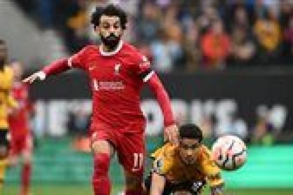 أسطورة الكاميرون: محمد صلاح لاعب رائع وخير ممثل للكرة الإفريقية