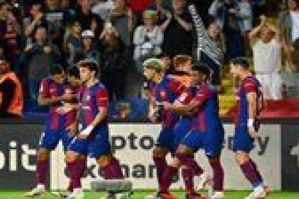 قبل اسبوعين من الكلاسيكو.. مدافع برشلونة يُثير القلق