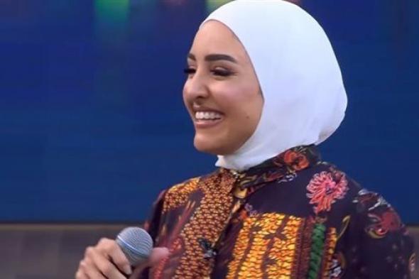 هلا رشدي: أنا وزوجي عملنا فرحنا إجباري بعد ضغط الأهل"