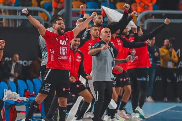 السيسي يهنئ منتخب مصر لكرة اليد بالفوز بكأس إفريقيا والتأهل…