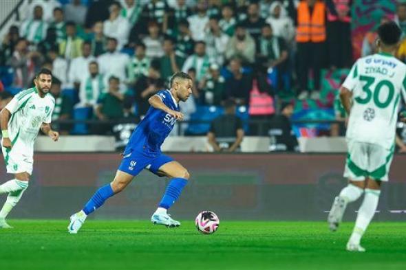 شوط سلبي بين الهلال والأهلي في نصف نهئي كأس السوبر السعودي