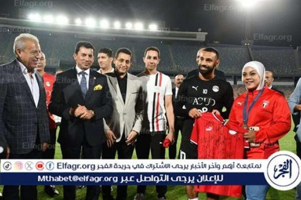 وزير الشباب والرياضة يدعم المنتخب الوطني قبل مواجهة الرأس الأخضر في تصفيات الأمم الأفريقية