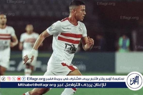 تعليمات خاصة لـ محمد شحاتة على هامش مران الزمالك في كينيا