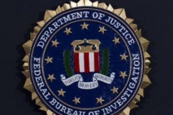 في الانتخابات الأمريكية .. FBI يحذر من فيديوهات مفبركة باسمه تحذر من هجمات على مراكز الاقتراع