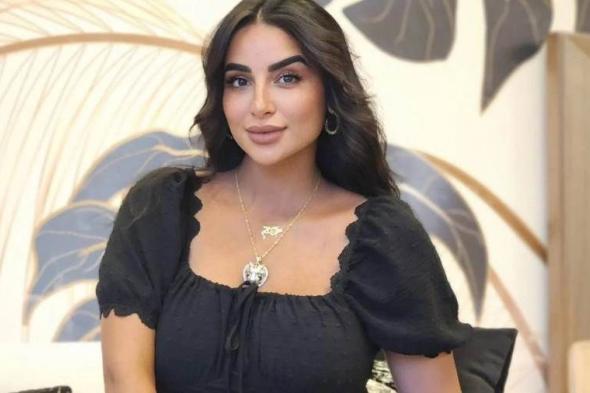 جوري بكر تكشف أسباب انفصالها عن زوجها قالت الفنانة المصرية جوري بكر إن علاقتها بزوجها السابق تأثرت بسبب الحسد ومواقع التواصل الاجتماعي.وأضافت جوري ب إقرأ المزيد